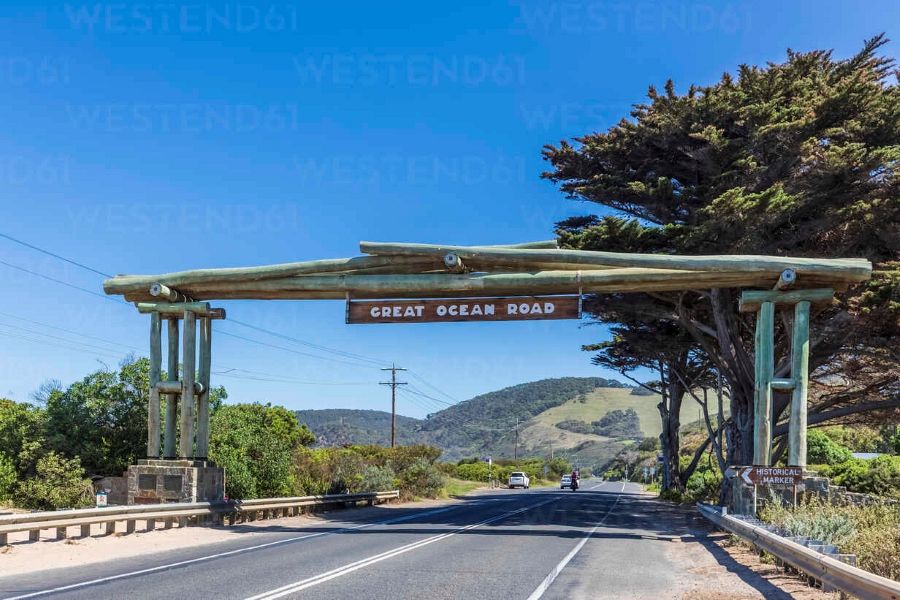 Memorial Arch Great Ocean Road